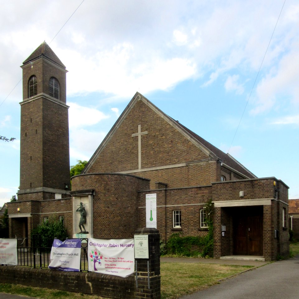 St Christopher's Church, Claygate Lane, Hinchley Wood (June 2015) (2)