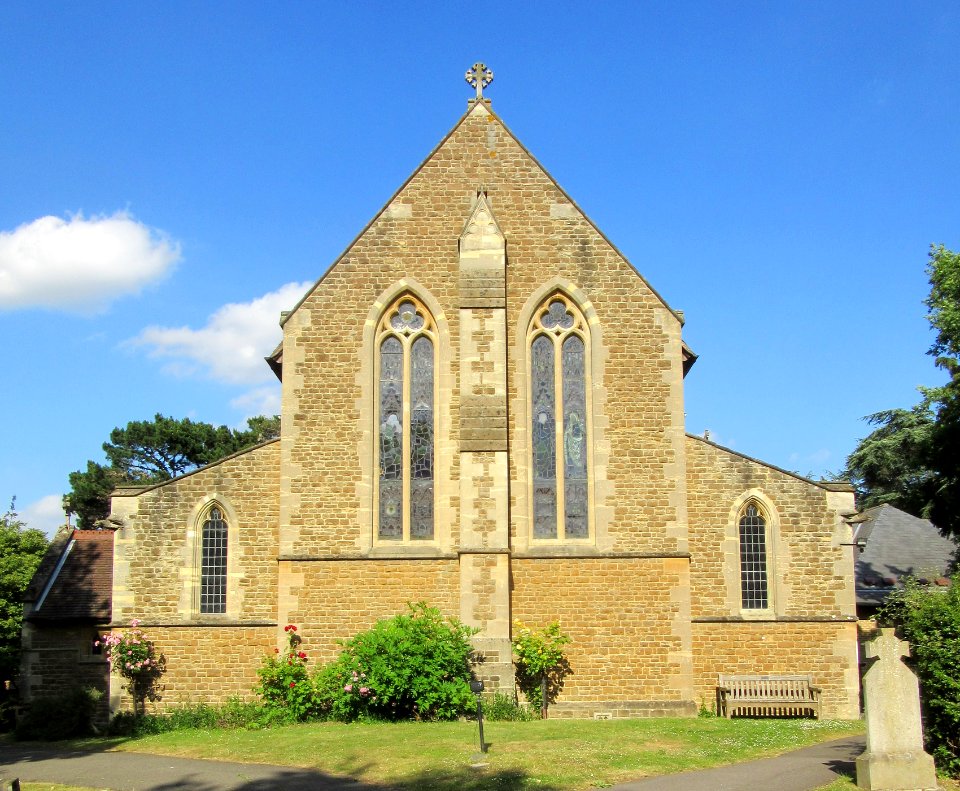 St Mary's Church, Church Road, Long Ditton (NHLE Code 1188093) (June 2015) (7)