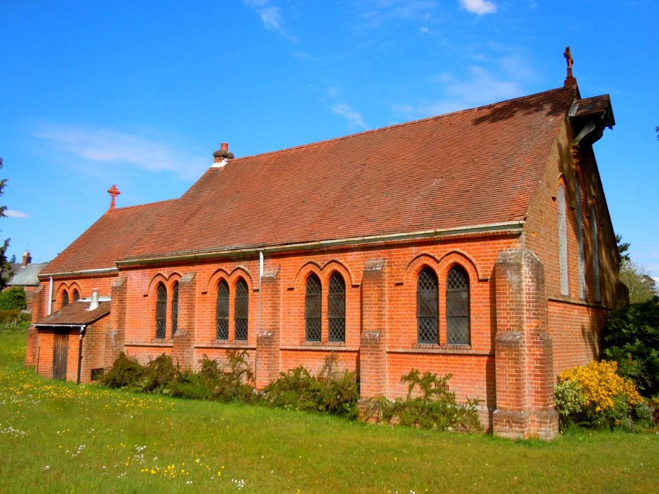 St Martin-by-the-Green Church, Dene Lane, Lower Bourne, Farnham (May 2015) (5)