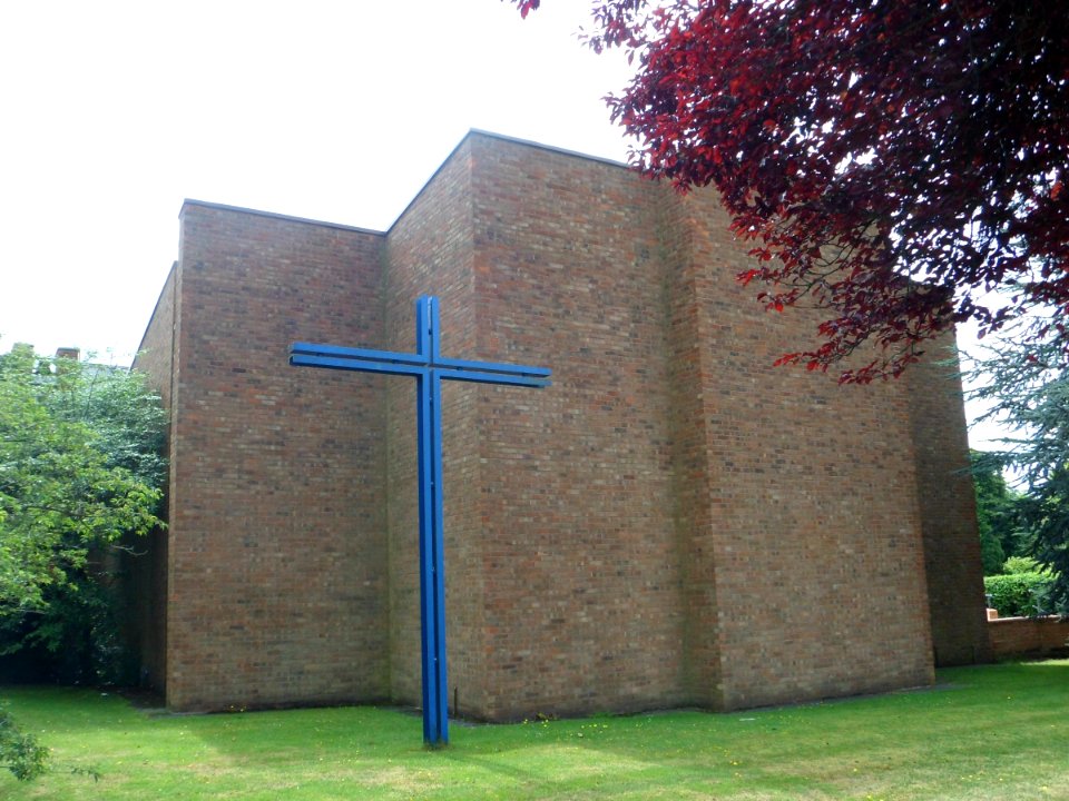 St Mark's United Church, Great Tattenhams, Tattenham Corner (August 2013) (3)