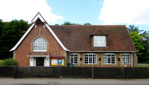 St Mark's Church, Westfield Road, Westfield, Woking (June 2015) (4)