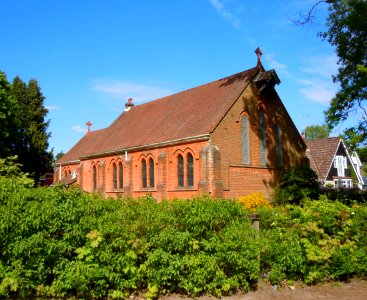 St Martin-by-the-Green Church, Dene Lane, Lower Bourne, Farnham (May 2015) (8)