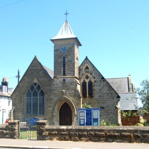 St Luke's United Reformed Church, Sedlescombe Road North, Silverhill, St Leonards-on-Sea (June 2020) (4)