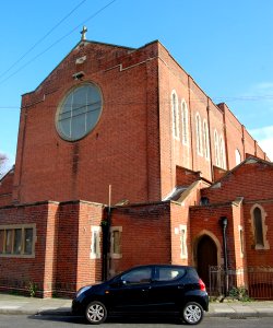St Margaret of Scotland Church, Highland Road, Eastney, Portsmouth (October 2017) (3)