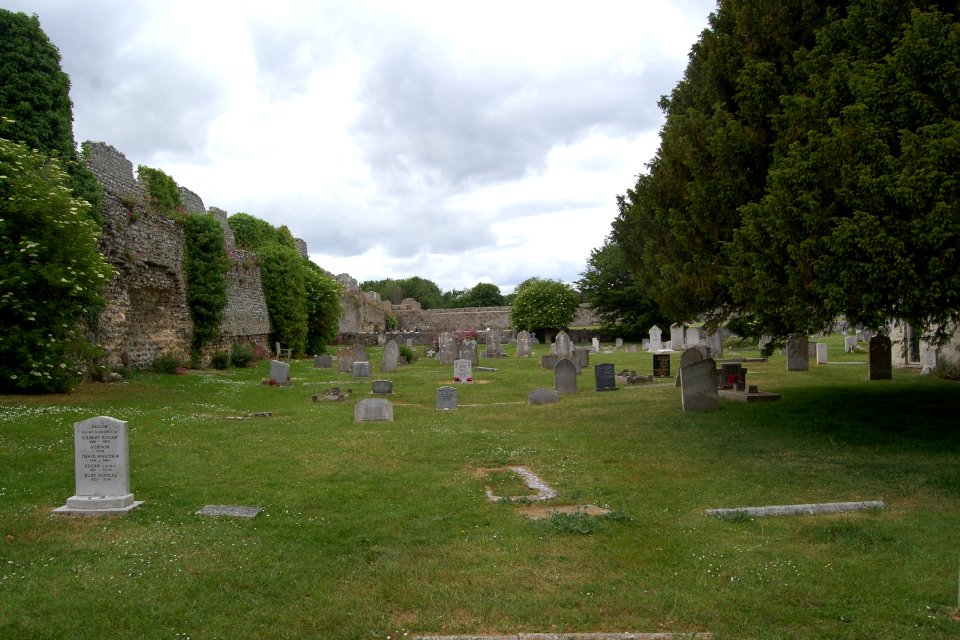 St Mary's Church, Church Road, Portchester (May 2019) (Churchyard)
