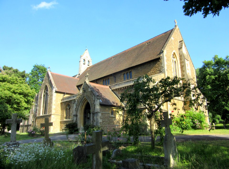 St Mary's Church, Church Road, Long Ditton (NHLE Code 1188093) (June 2015) (4)