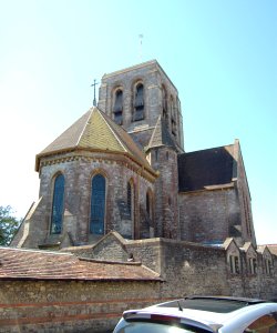 St Michael and All Angels Church, St Michael's Avenue, Swanmore, Ryde (June 2017) (2)