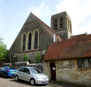 St Michael and All Angels Church, St Michael's Avenue, Swanmore, Ryde (May 2016) (5)