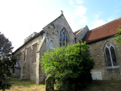St Michael the Archangel's Church, Main Road (A3054), Shalfleet (May 2016) (6)