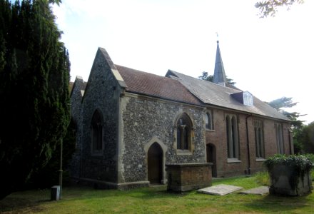 St Nicholas' Church, Church Walk, Thames Ditton (NHLE Code 1188441) (June 2015) (4)