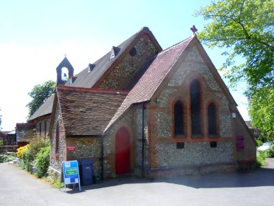 St Mark's Church, Alma Road, Heath End, Farnham (May 2015) (5)