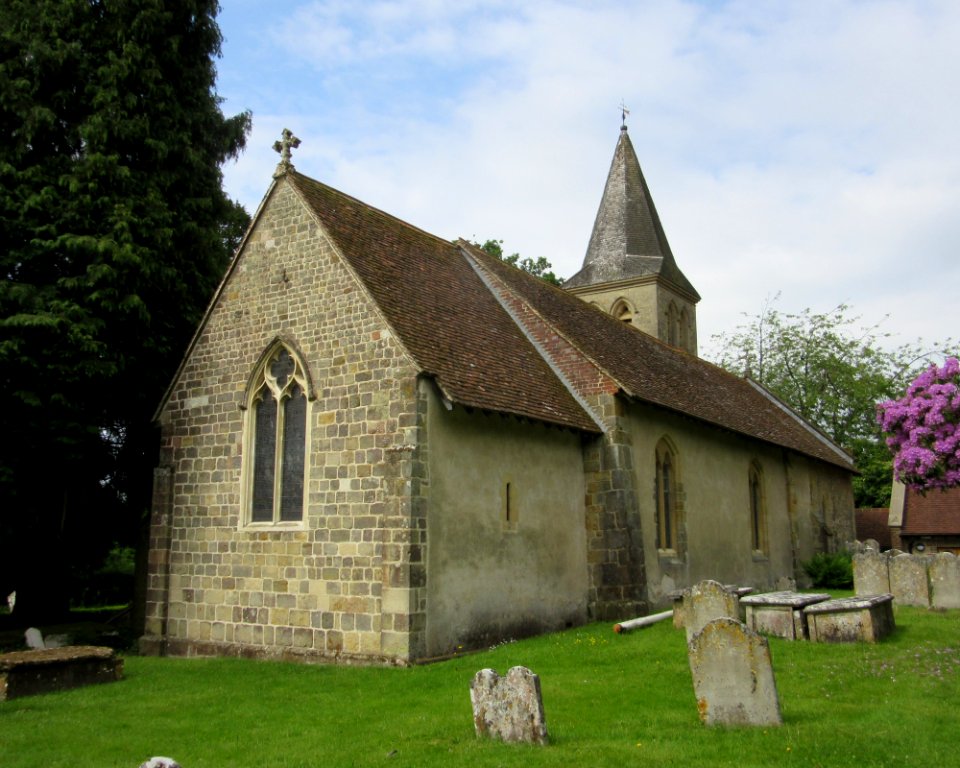 St Margaret of Antioch Church, Church Road, Fernhurst (June 2015) (7)