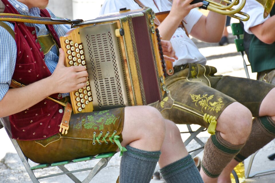 Musicians customs men