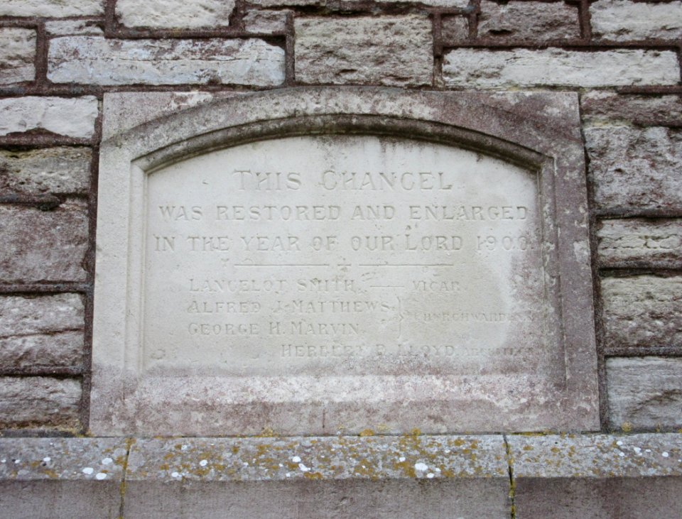 St Mary the Virgin's Church, Church Road, Cowes, Isle of Wight (May 2016) (5)