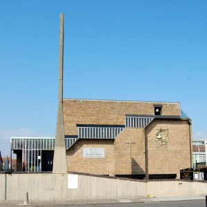 St Mark's Church, 10–12 Derby Road, North End, Portsmouth (March 2019) (4)
