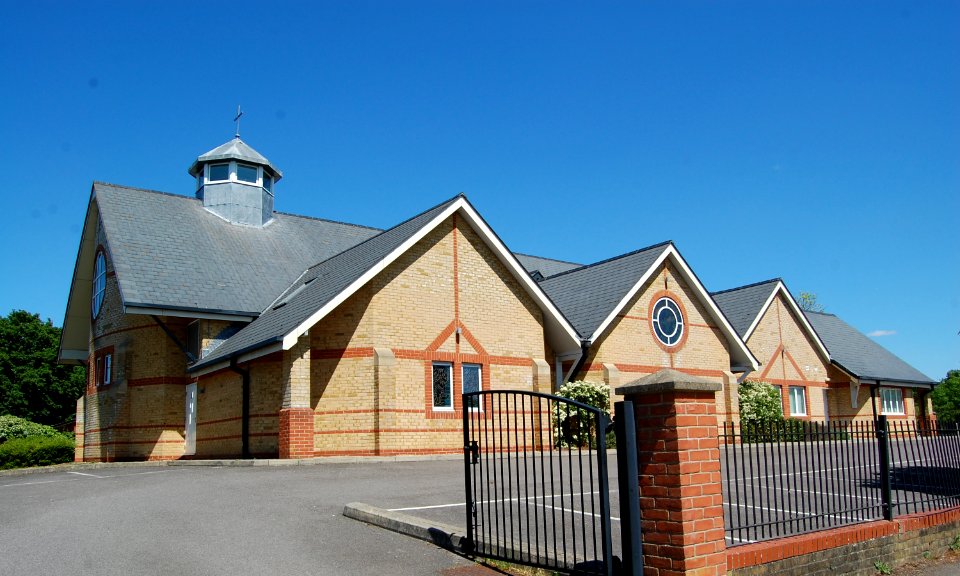 St Michael and All Angels Church, Dunsbury Way, Leigh Park (May 2019) (3)