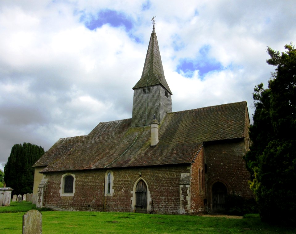 St Michael and All Angels Church, Highfield Lane, Thursley (June 2015) (9)