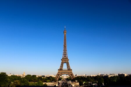 Monument landmark bluesky