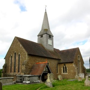 St Michael and All Angels Church, Highfield Lane, Thursley (June 2015) (7)