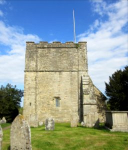 St Michael the Archangel's Church, Main Road (A3054), Shalfleet (May 2016) (4)