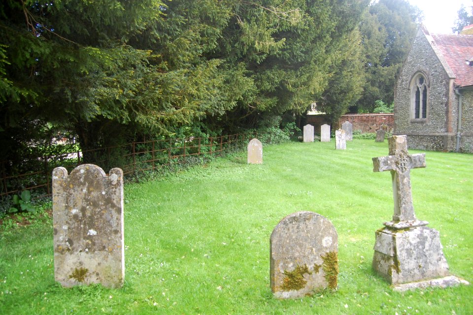 St Nicholas' Church, off Gosport Road, Chawton (NHLE Code 1093974) (May 2021) (Churchyard) (1)