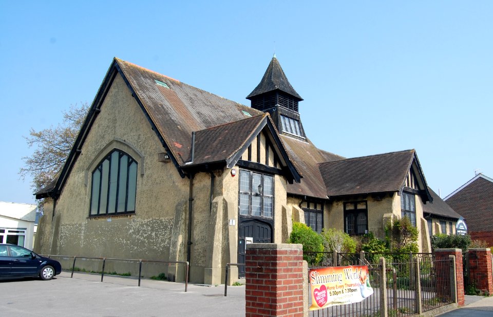 St Nicholas' Church, Battenburg Avenue, Hilsea (March 2019) (3)