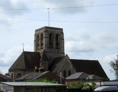 St Michael and All Angels Church, St Michael's Avenue, Swanmore, Ryde (May 2016) (1)