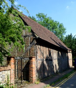 St Michael's Chapel of Ease, Crabtree Lane, Westhumble (NHLE Code 1028888) (July 2013) (2)