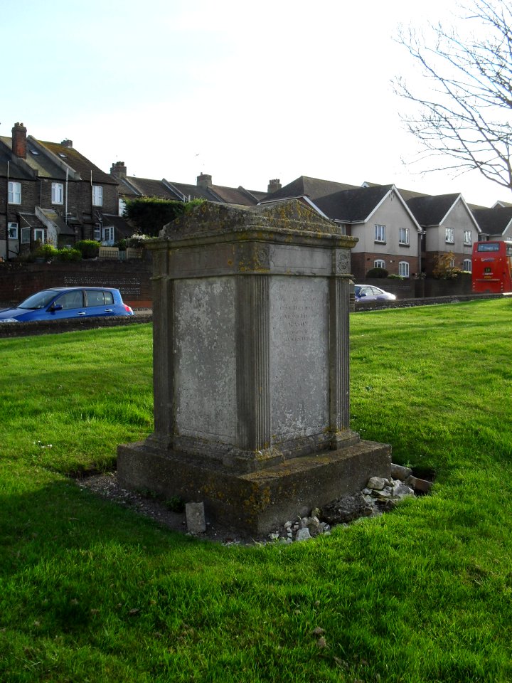 St Mary the Virgin's Church, Church Street, Old Town, Eastbourne (April 2011) (Churchyard) (2)