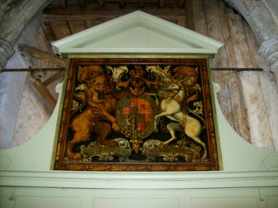 St Matthew, Warehorne, Royal arms 01