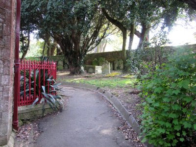 St Mary the Virgin's Church, Church Road, Cowes, Isle of Wight (May 2016) (7)