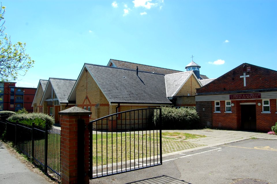 St Michael and All Angels Church, Dunsbury Way, Leigh Park (May 2019) (1)