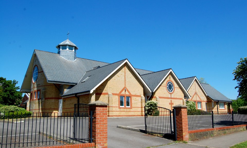 St Michael and All Angels Church, Dunsbury Way, Leigh Park (May 2019) (5)