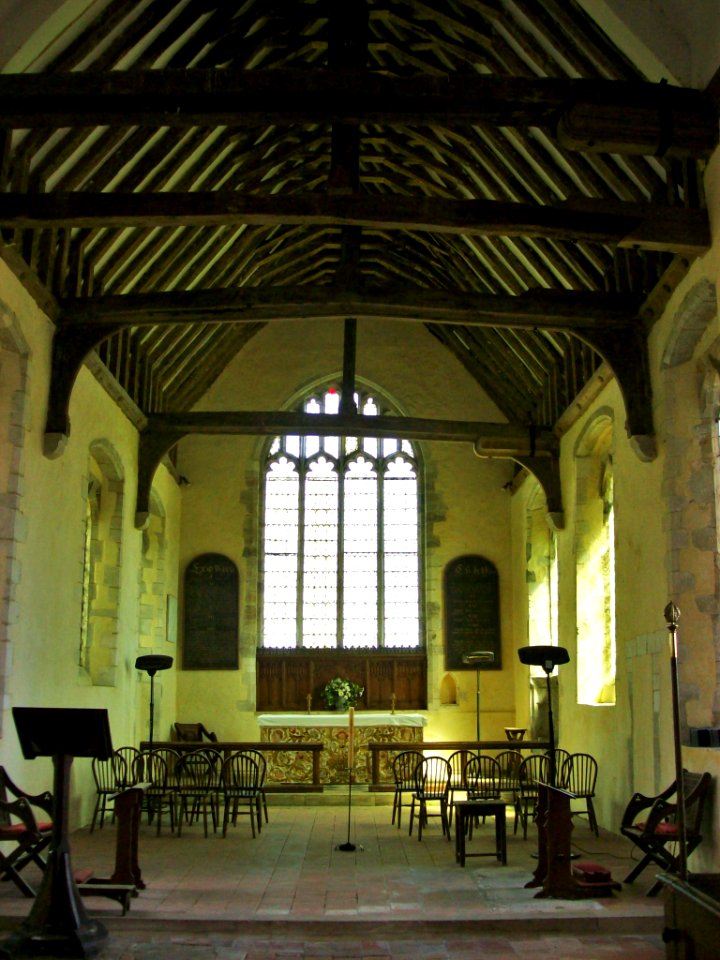 St Matthew, Warehorne, chancel