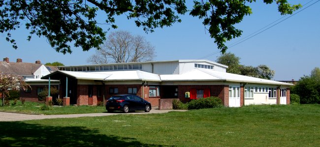St Matthew's Church, Gregson Avenue, Bridgemary, Gosport (April 2019) (6)