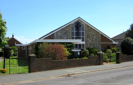 St Michael's RC Church, Walls Road, Bembridge (May 2016) (6)