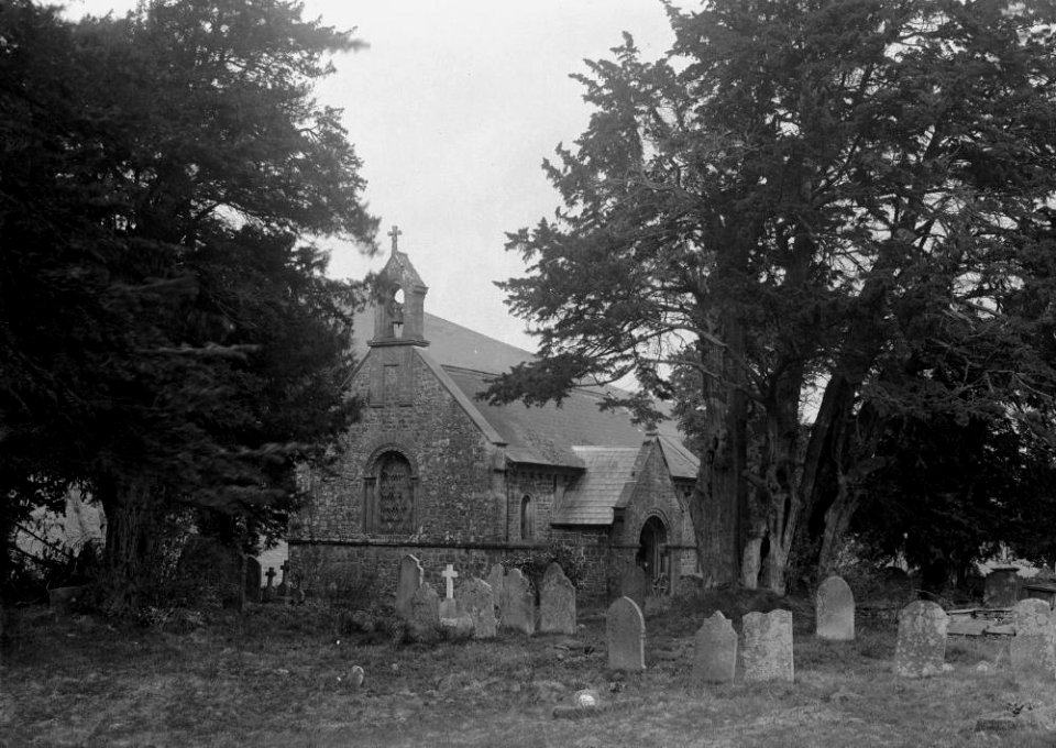 St Michael's church, Llanfihangel Nant Melan (1294422)