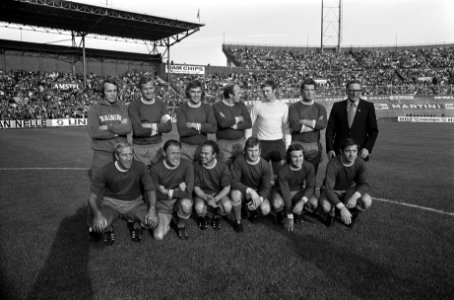 Spelmomenten oud-Ajax tegen oud-Feyenoord, elftal oud-Ajax, Bestanddeelnr 926-5994