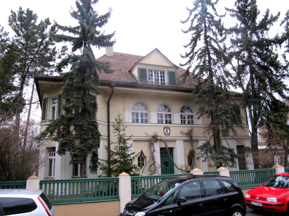 Sperberstraße 77 (Nürnberg Hummelstein) - Vornelinks
