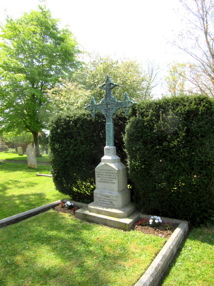 St Mildred's Church, Beatrice Avenue, Whippingham, Isle of Wight (May 2016) (Churchyard) (3)