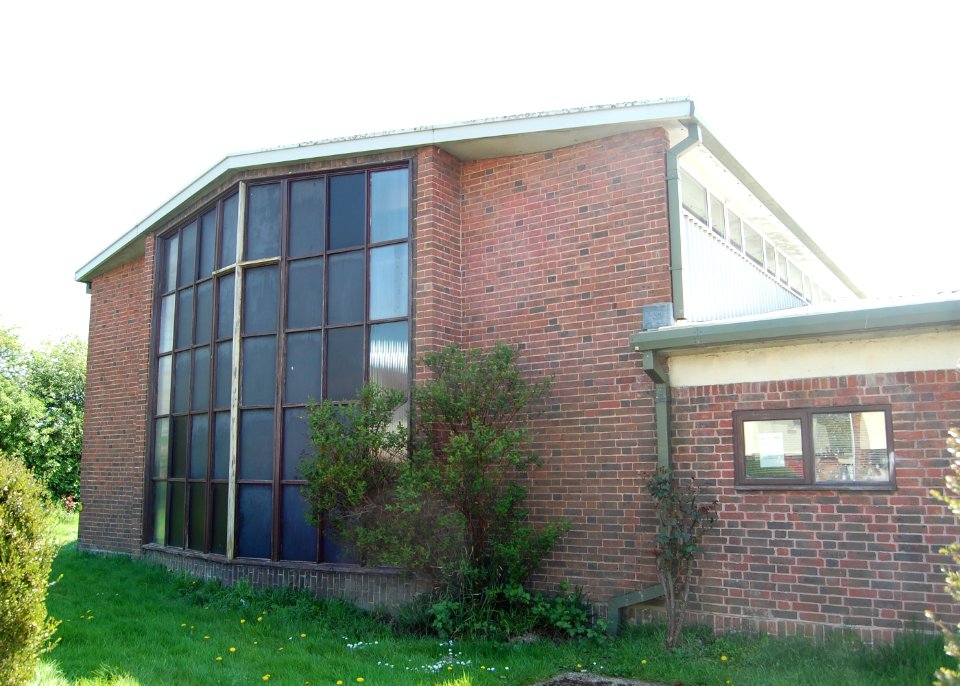 St Matthew's Church, Gregson Avenue, Bridgemary, Gosport (April 2019) (3)