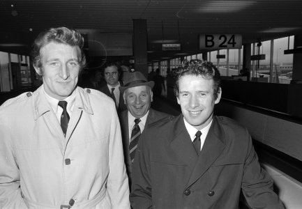 Spelers Tommy Gemmell (l) en Willie Wallace, Bestanddeelnr 924-3385