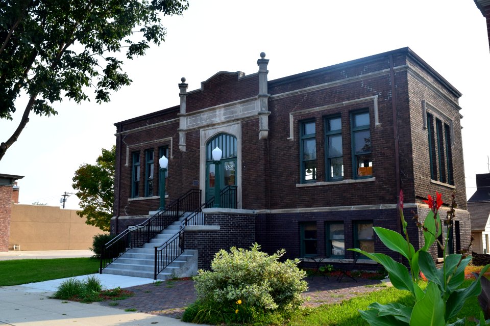 Spirit Lake Carnegie Library