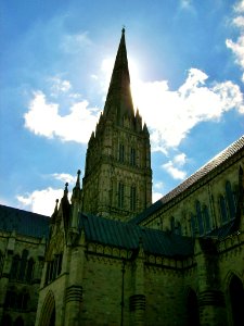 Spire of Salisbury Cathedral- contre jour