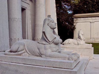 Sphinx, Winter Mausoleum, Allegheny Cemetery, 2015-07-20, 03