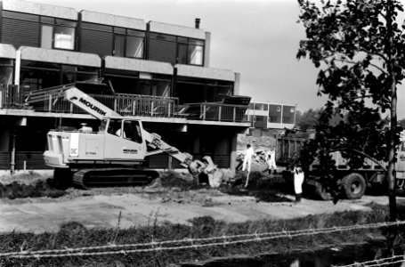 Speciale, uit de VS gekome graafmachine met telescopisch uitschuifbare arm aan h, Bestanddeelnr 930-9488