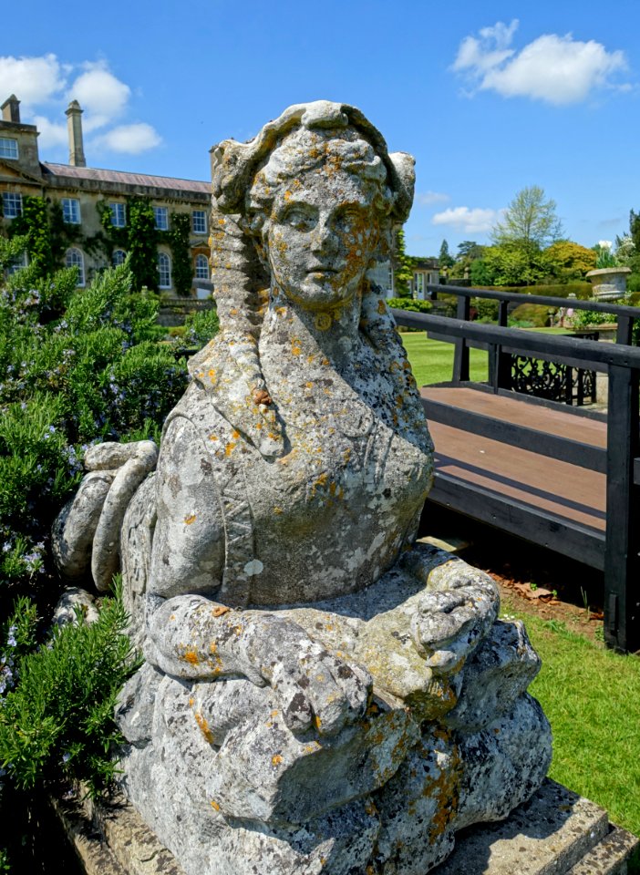 Sphinx - Bowood House - Wiltshire, England - DSC00634