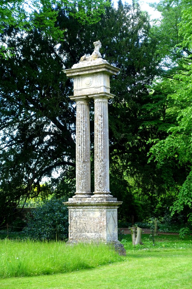 Sphinx - Lacock Abbey - Wiltshire, England - DSC00815