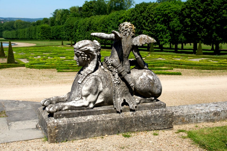 Sphinx Champs sur Marne 1