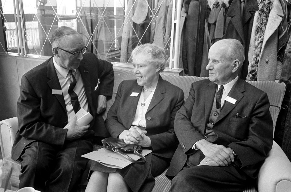 Specialistencongres in Noordwijk prof. Gaillard (Ned. voorzitter), Dame Honor B., Bestanddeelnr 918-9693